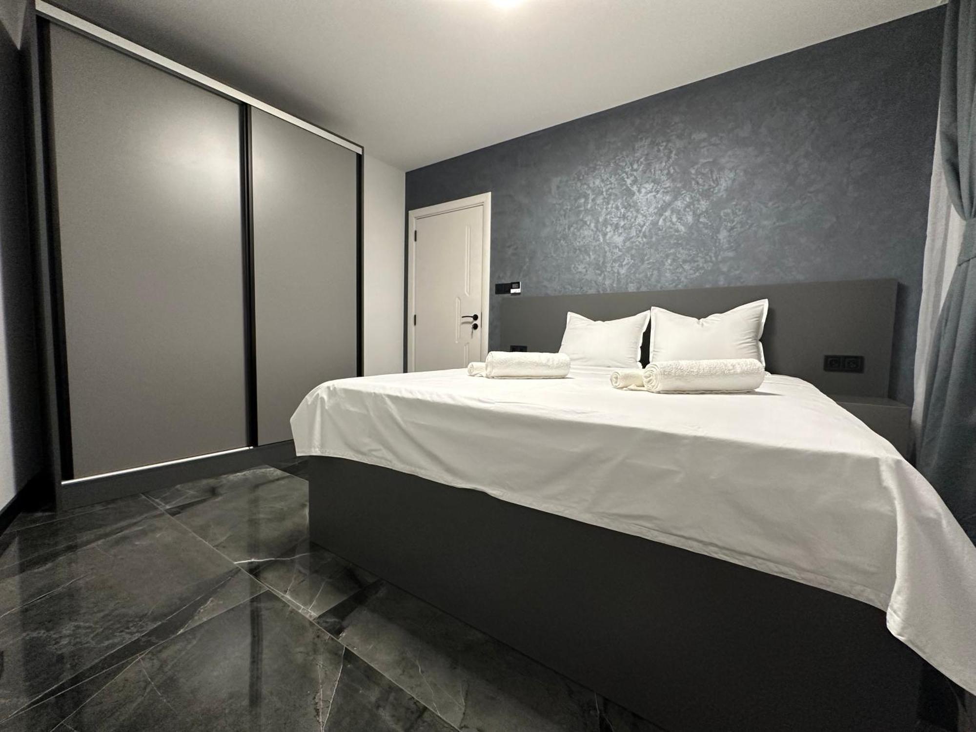 Ka Apartment Luxury 1 Kazanluk Bagian luar foto