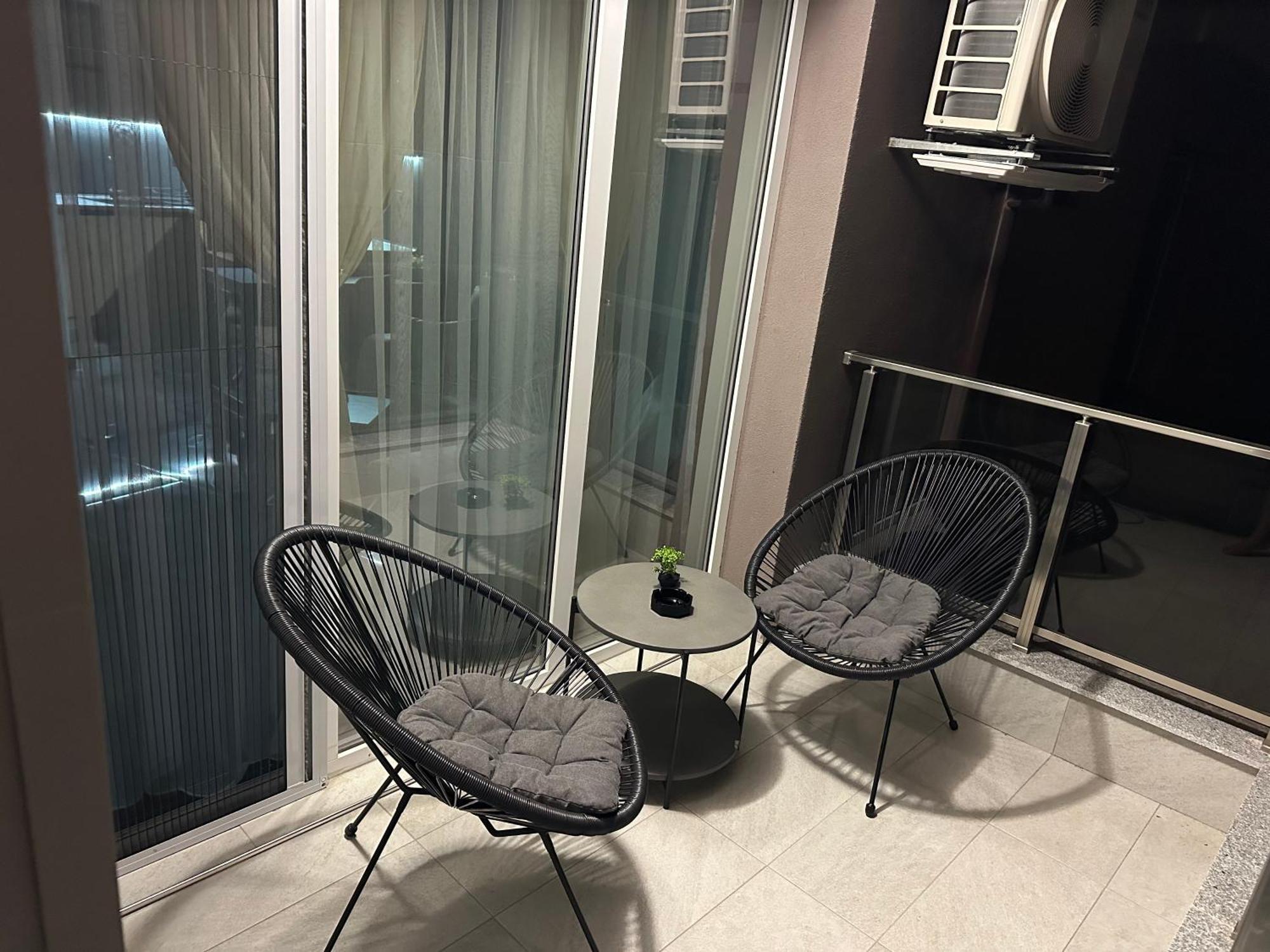 Ka Apartment Luxury 1 Kazanluk Bagian luar foto