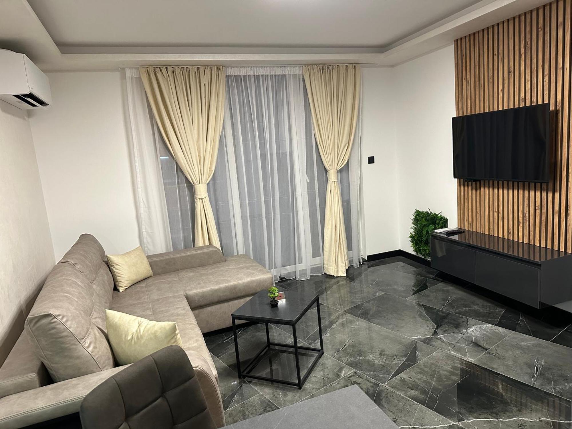 Ka Apartment Luxury 1 Kazanluk Bagian luar foto